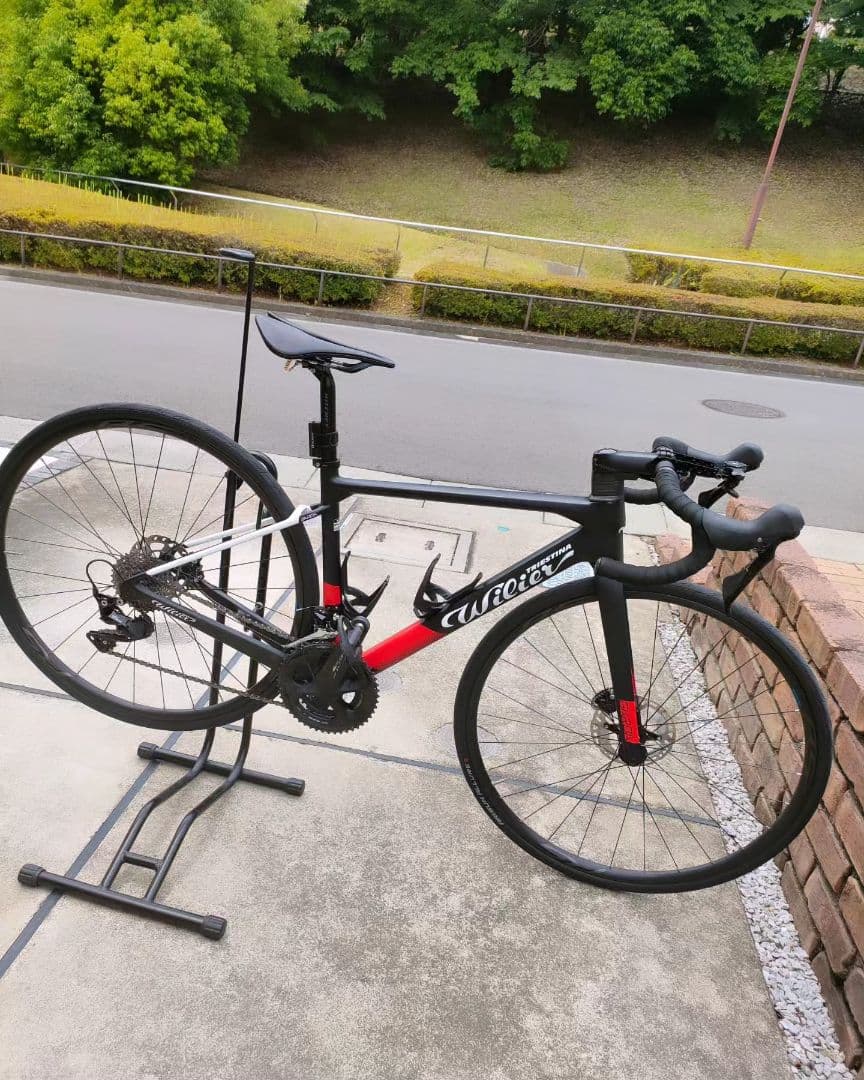 ウィリエール　ガルダdisc　完成車　ロードバイク　カーボンロード