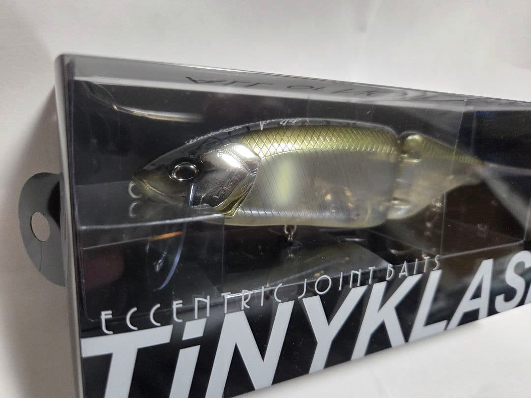 新色 DRT タイニークラッシュ AGスメルトver.2 Low 新品福袋の中身