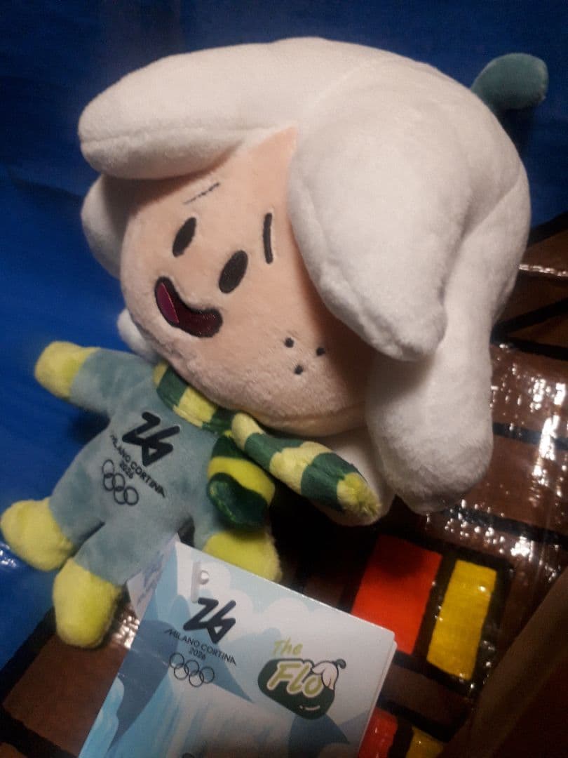 ミラノ　　コルティナオリンピック ぬいぐるみ　　　フロー