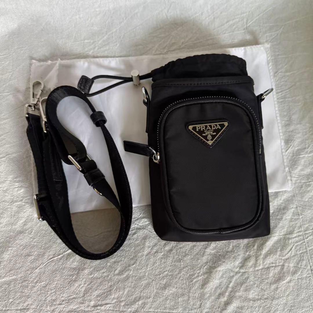 PRADA ノベルティ ナイロン ショルダーバッグ ブラック