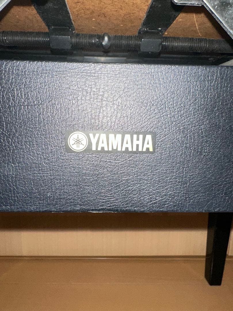 YAMAHAピアノ椅子