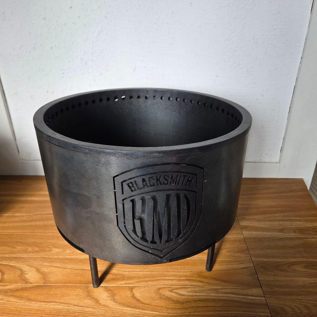 BLACK SMITH HMD 焚き火台 二次燃焼 MIC DINE アイアン