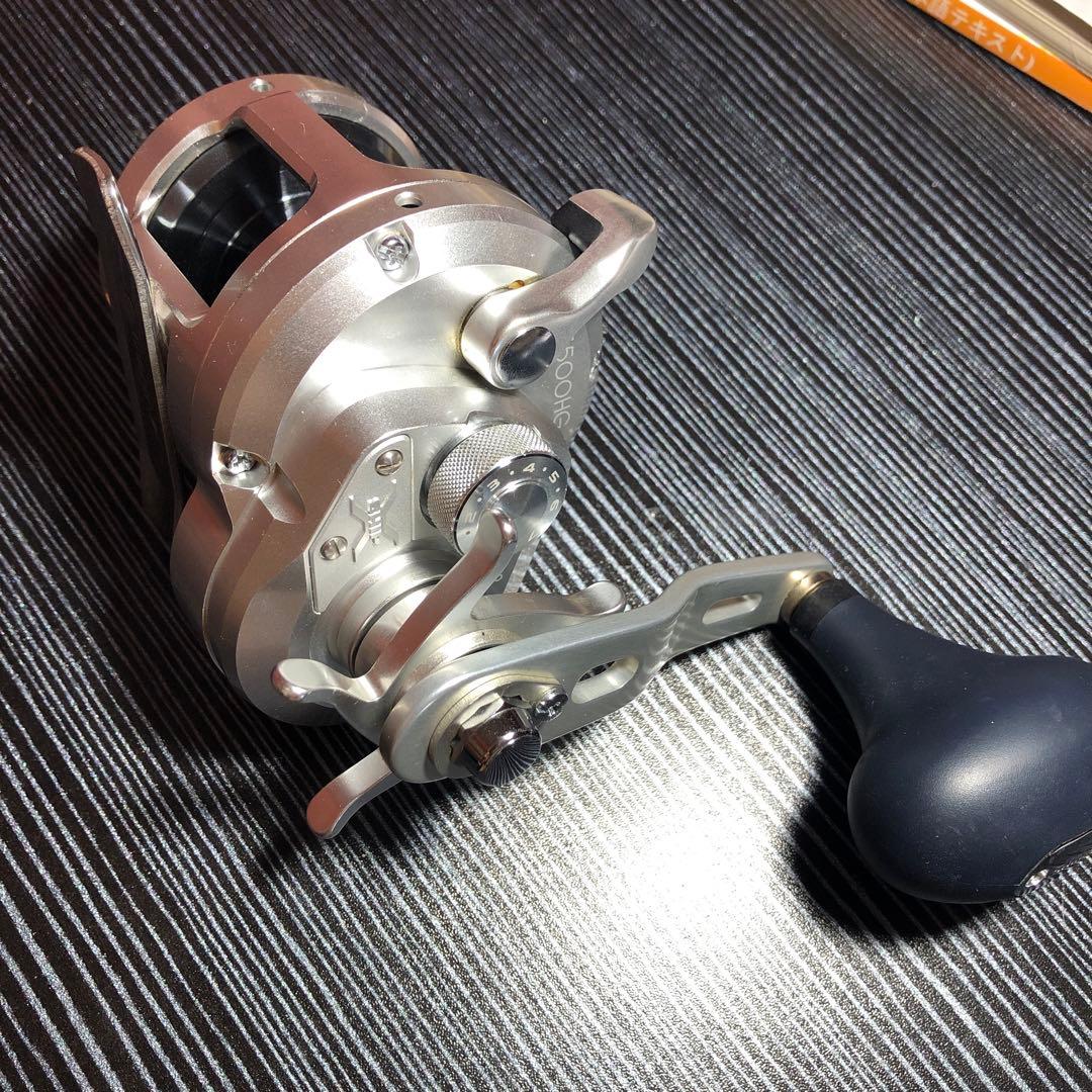 SHIMANO MEGA JIGGER ベイトリール