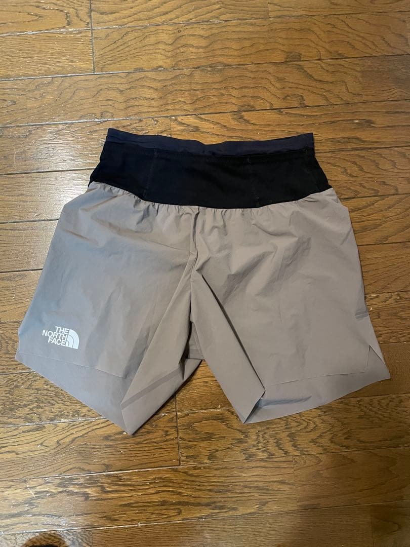 THE NORTH FACE エンデュリストレイルショーツ　M　キャバングレー