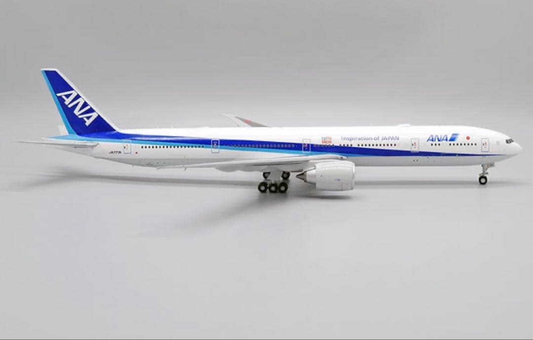 航空機・ヘリコプター ANA B777-300ER TOMODACHI