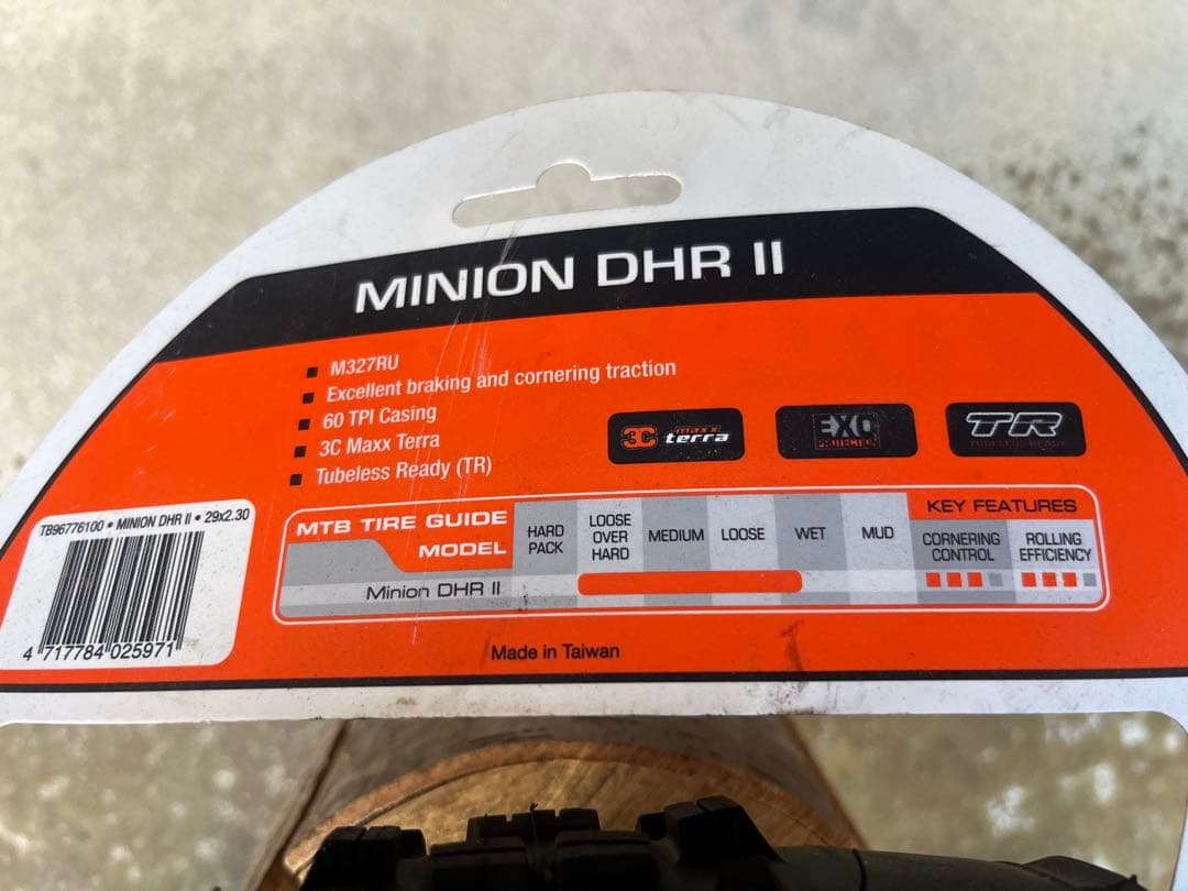 MAXXIS MINION DHR II 29 x 2.30 新品