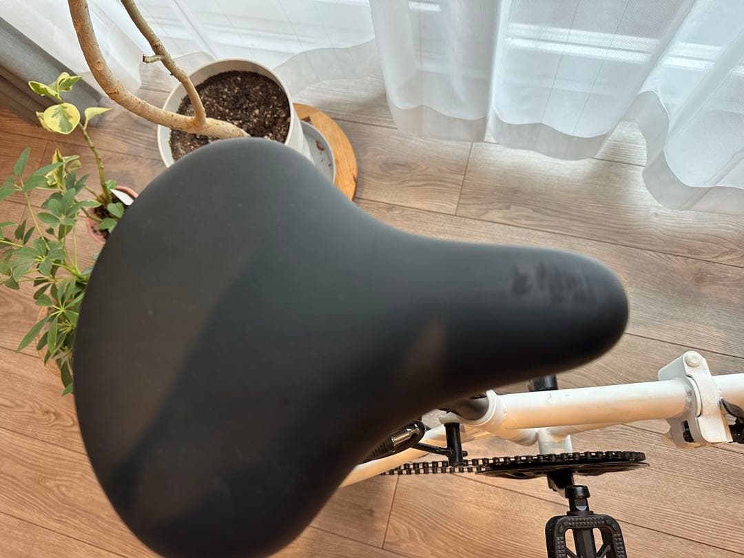【美品・鍵&ケース付】 折りたたみ自転車 ホワイト 町田市引き取り限定