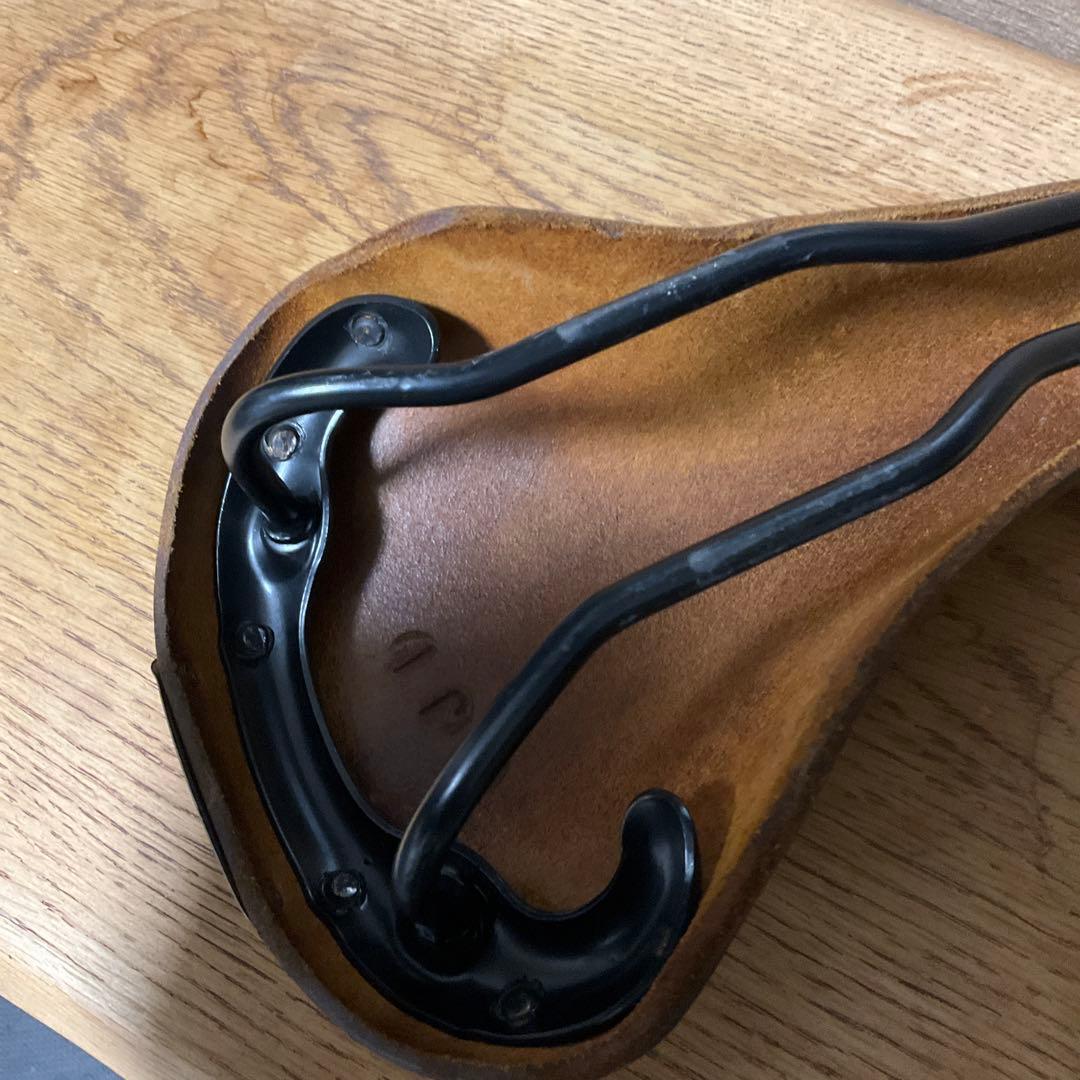 BROOKS Colt レザーサドル