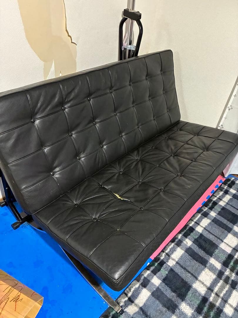 引き取り限定静岡県沼津市付近　バルセロナソファー２人がけ
