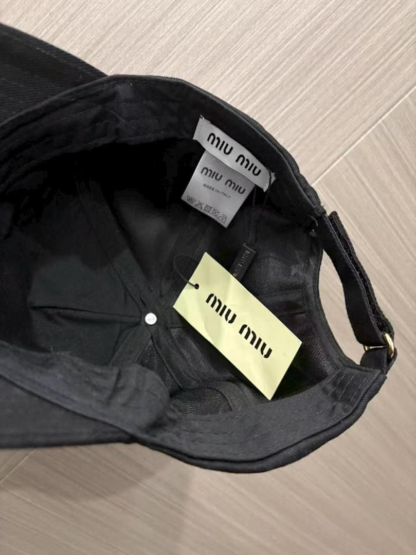新品未使用 miu miu キャップ ブラック