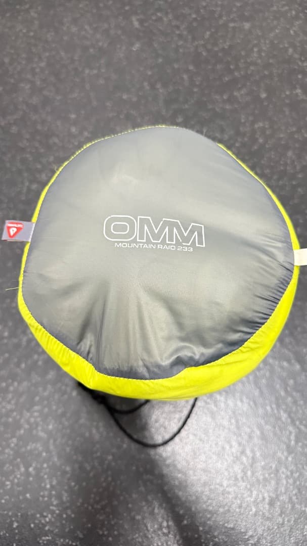 アウトドア寝具 mountain raid 233