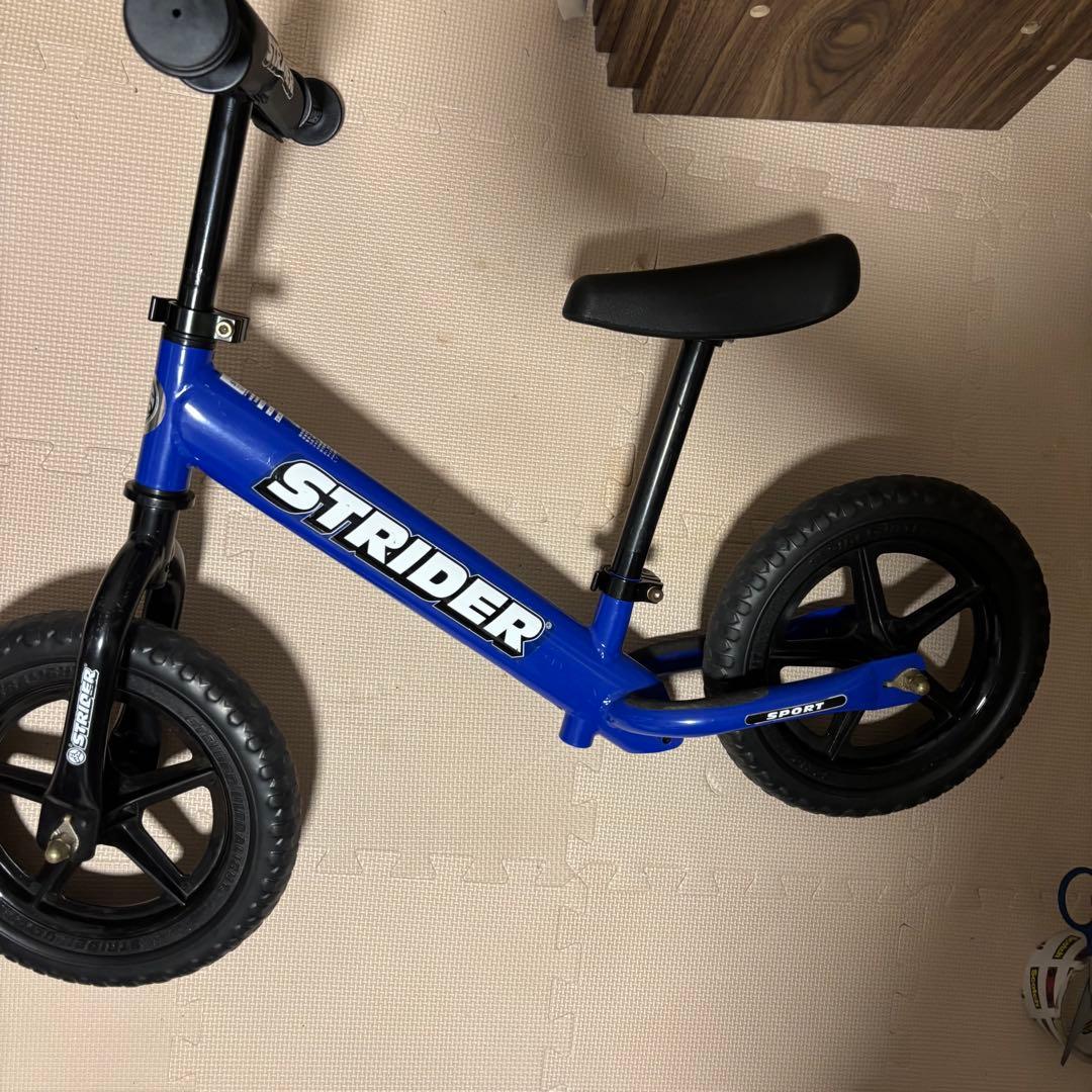 STRIDER バランスバイク 青 12インチ　スポーツ