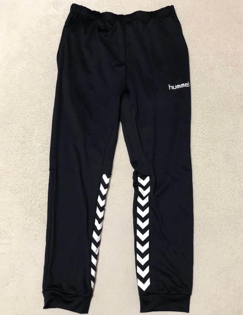 新品　ヒュンメル　ジャージ上下　セットアップ　　ブラック　ホワイト刺繍　フーディ