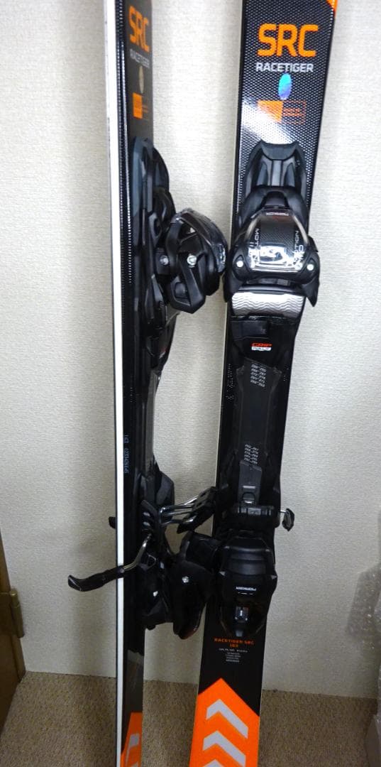 未使用VOLKL RACETIGER SRC カービング指導員 一段階上のレベル
