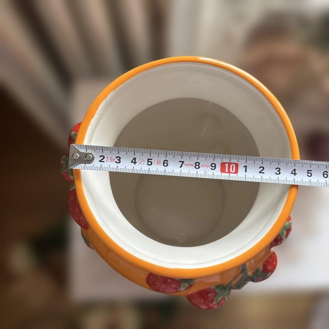 MacKenzie-Childs 2026新商品 いちごデザイン 陶器花瓶