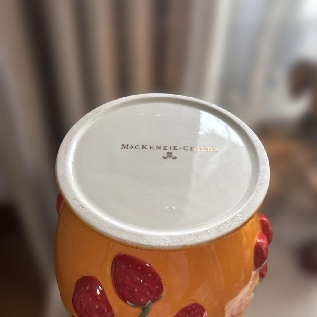MacKenzie-Childs 2026新商品 いちごデザイン 陶器花瓶