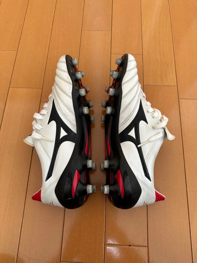モレリアネオ2 MIZUNO白　サッカースパイク27センチ