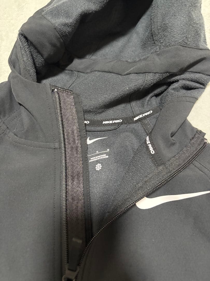 Nike Pro フルジッパー セットアップ