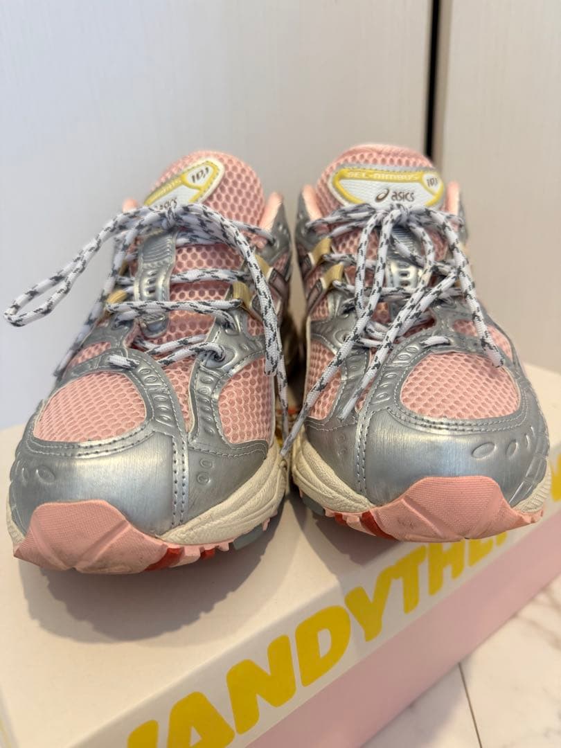 スパイク・シューズ asics GEL-NIMBUS 10atmos STRAWBERRYCREAM