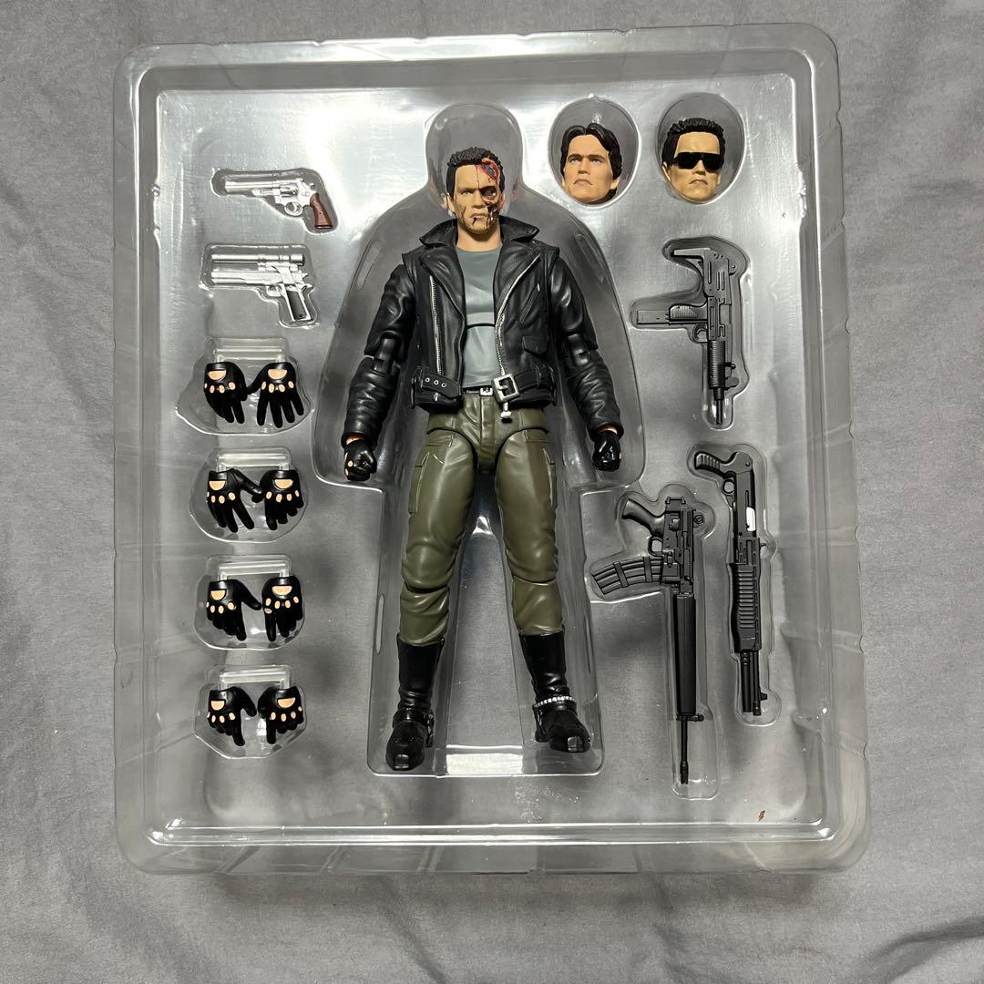 MAFEX ターミネーター t800