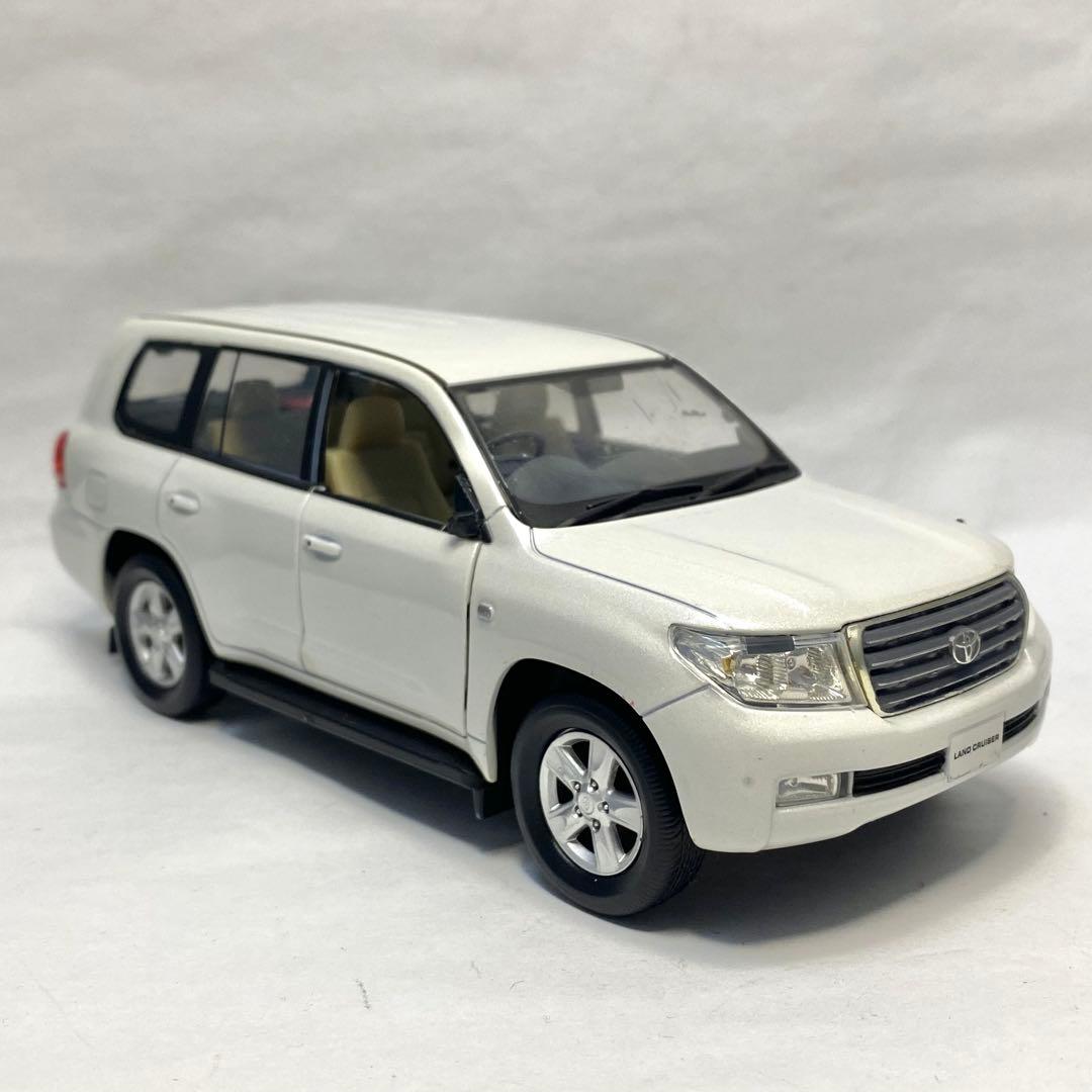 1/30 トヨタ ランドクルーザー 200 前期 カラーサンプル 非売品