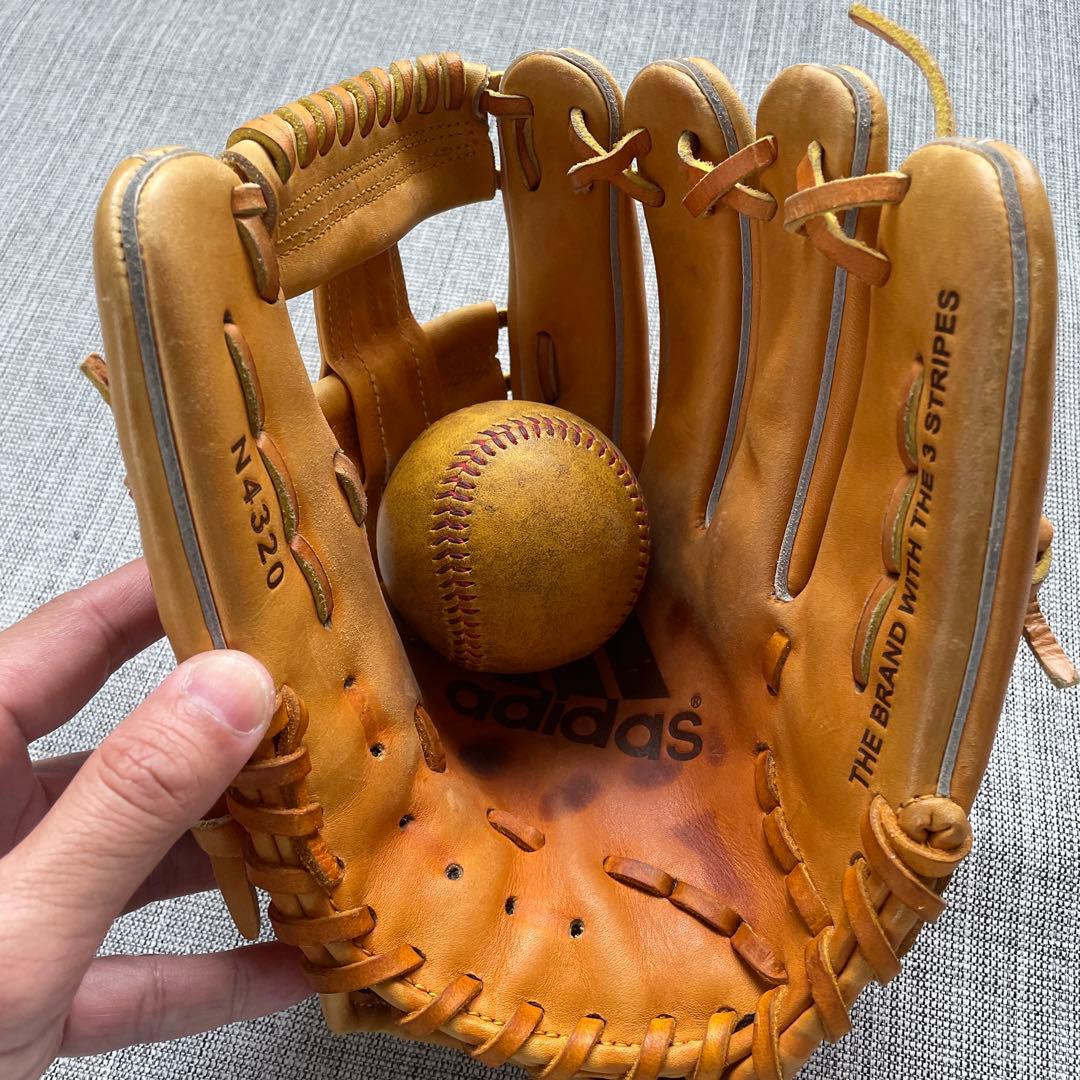 むらじ　adidas 野球グローブ