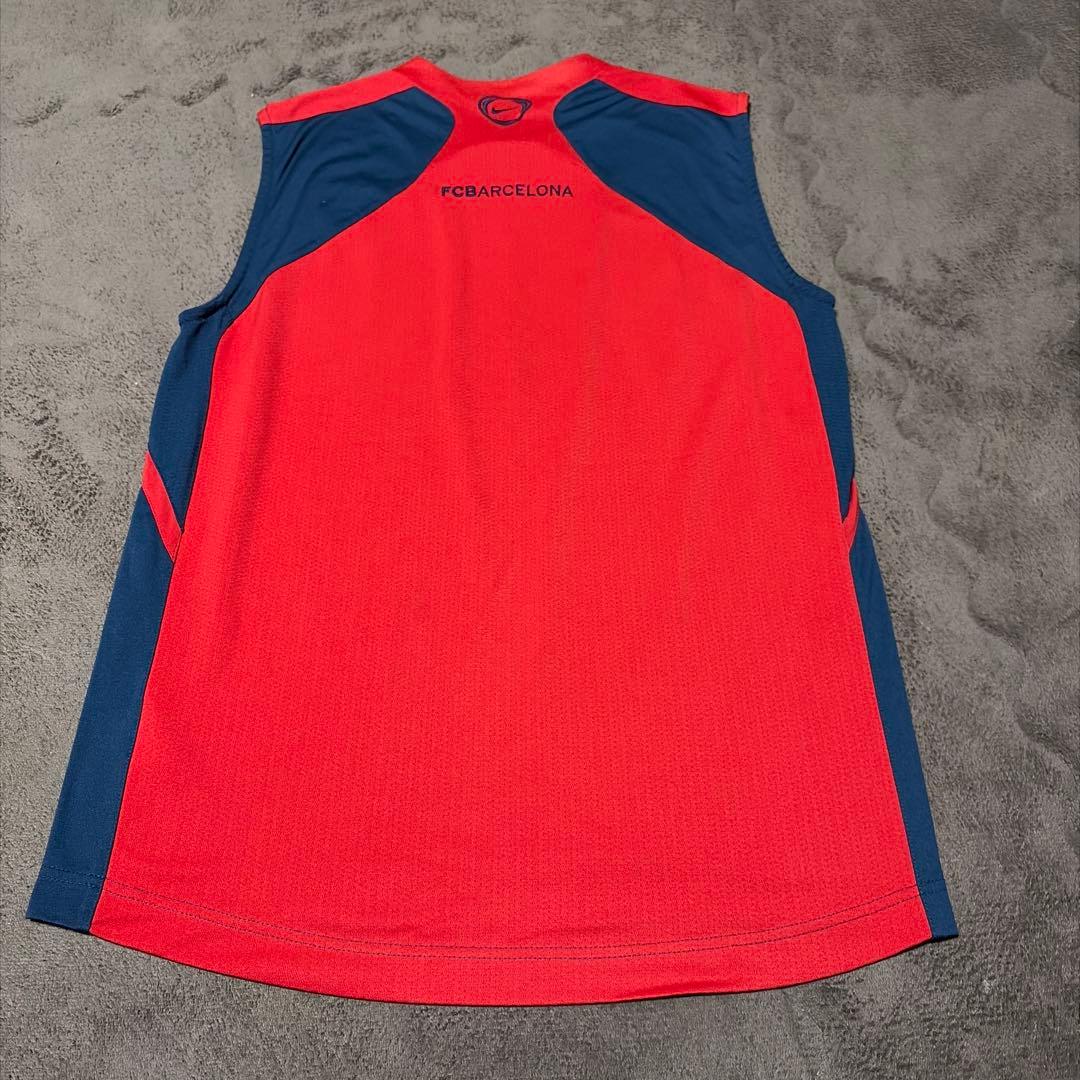 バルセロナ NIKE ナイキ ノースリーブ シャツ タンクトップ ネイビー M