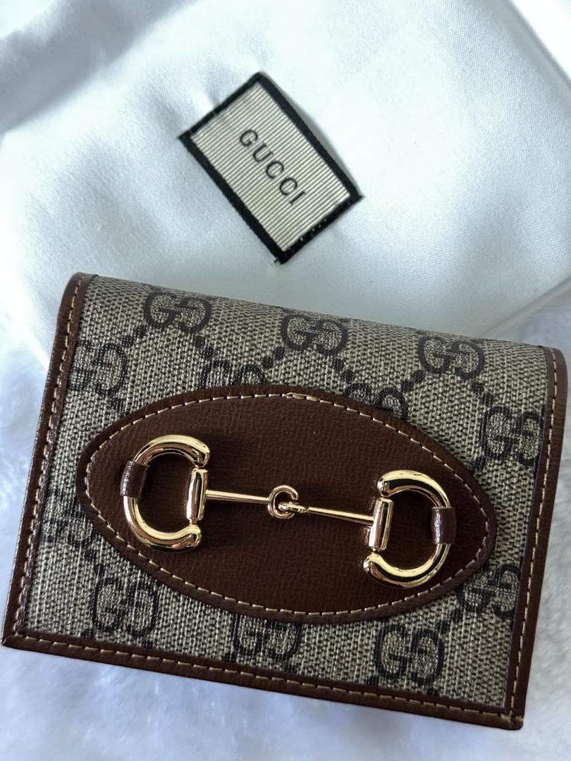ノベルティ Gucci GGパターン 二つ折り財布