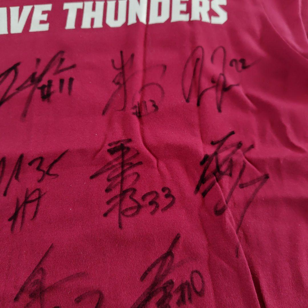 KAWASAKI BRAVE THUNDERS サイン入りTシャツ