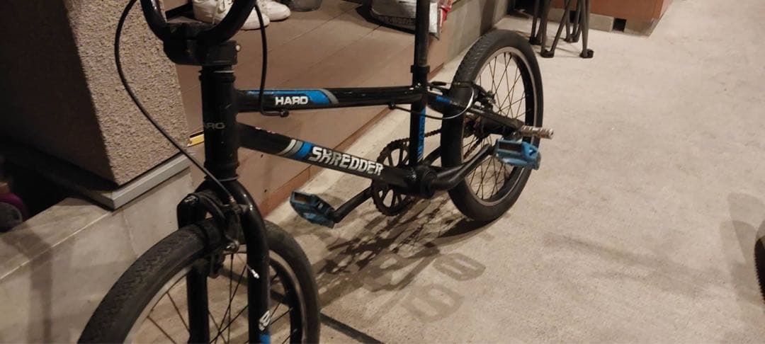 SHREDDER BMXバイク ブラック/ブルー 13インチ