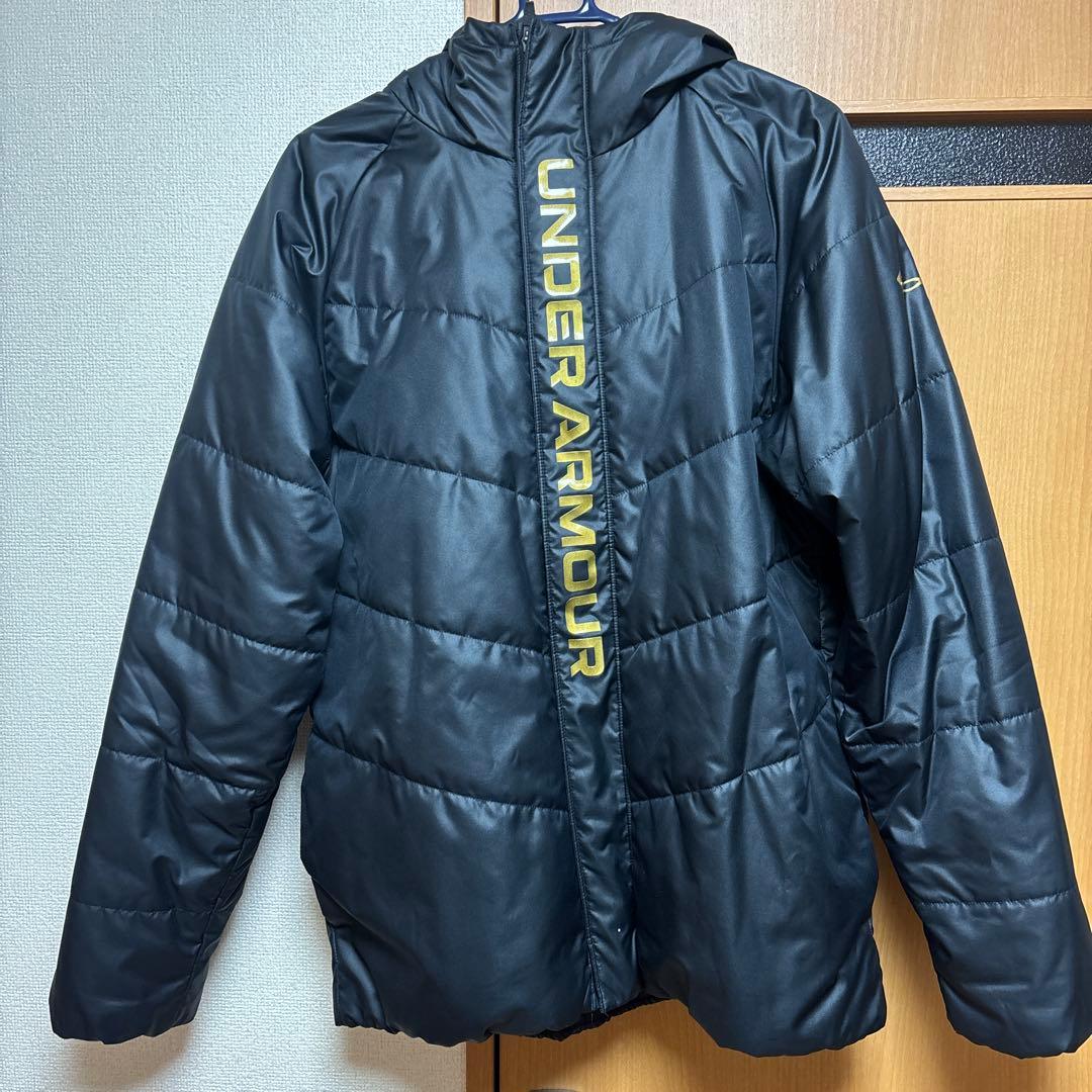 UNDER ARMOUR フード付きアウターダウンジャケット