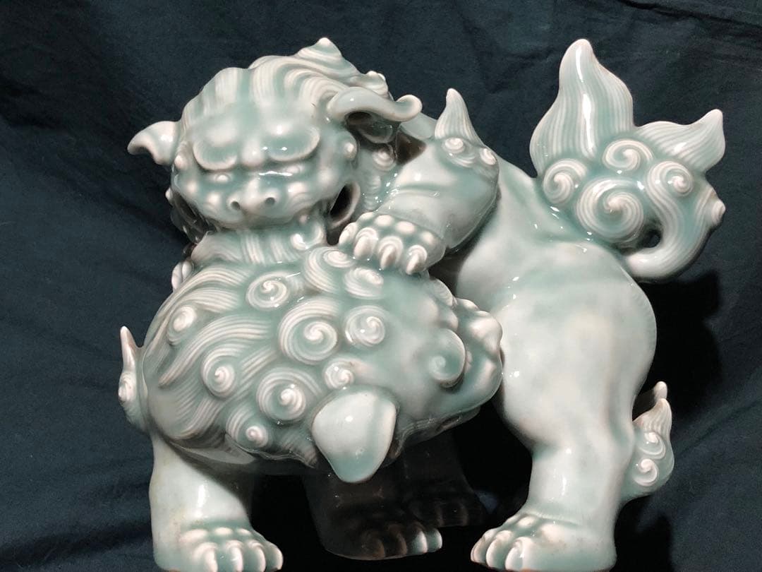 青磁　伊万里　有田　平戸　陶器製 獅子犬 置物 インテリア