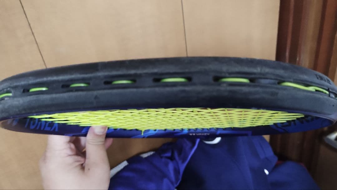 【格安価格！】YONEX EZONE 105テニスラケット G1