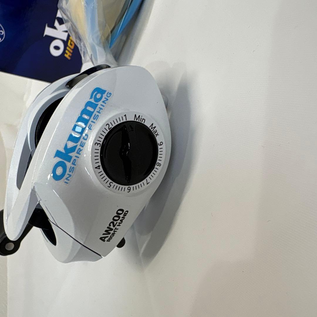 OKUMA ベイトリール 釣り リール 右ハンドル 美品