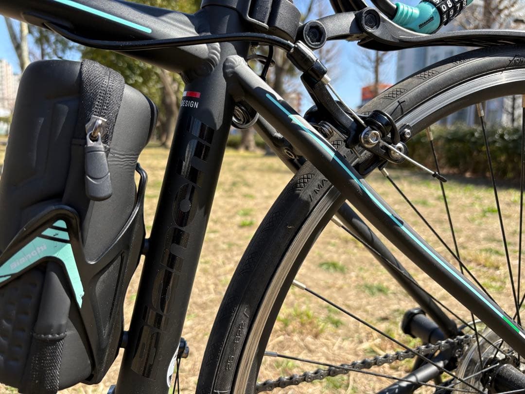 KT　Bianchi ロードバイク ブラック 700C美品