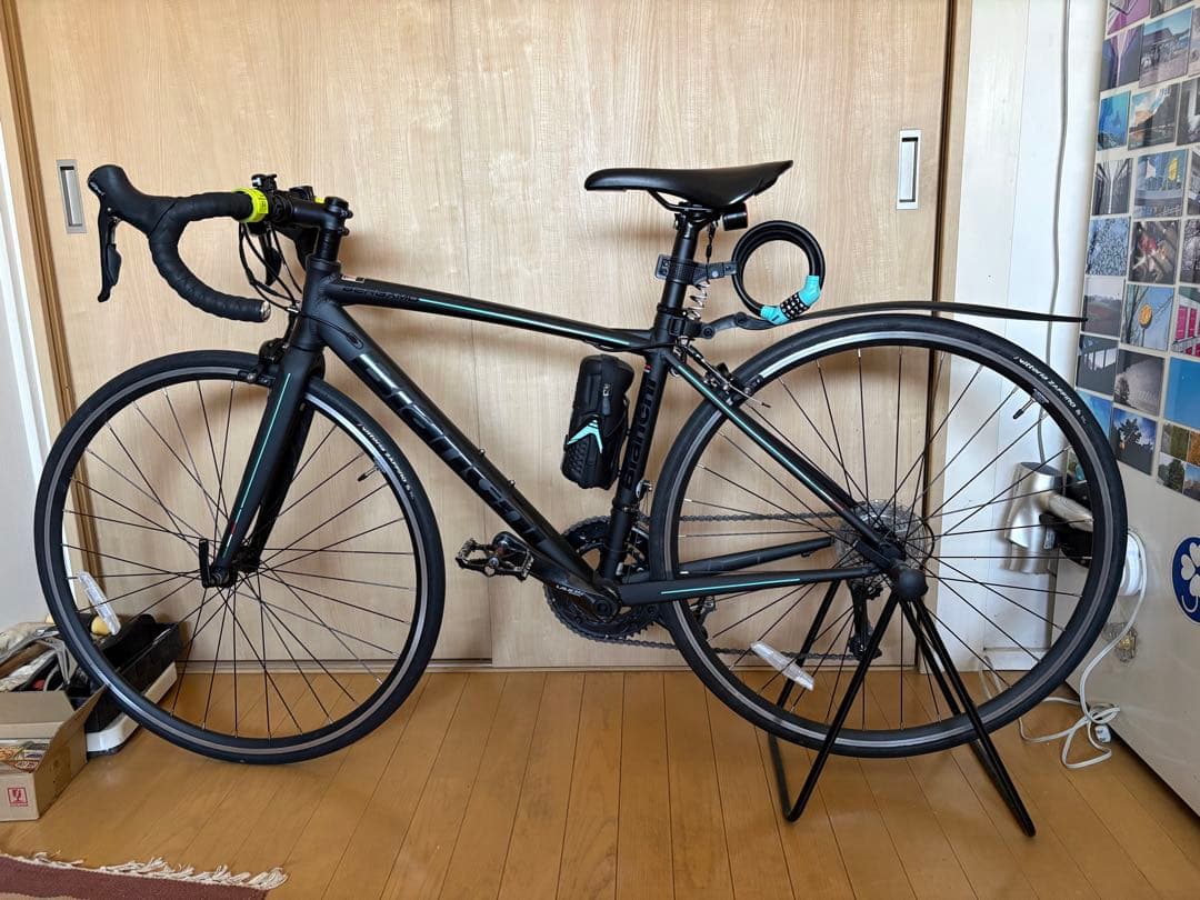 KT　Bianchi ロードバイク ブラック 700C美品