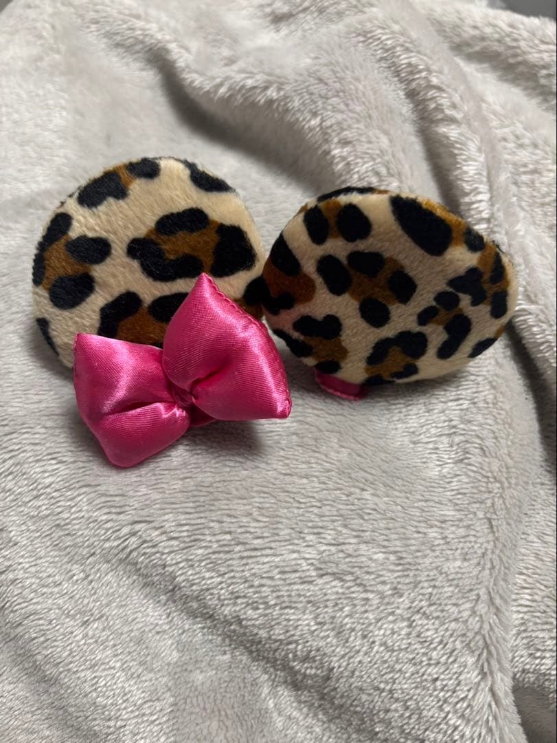 ディズニー ミニーちゃん ヒョウ柄　ヘアピン