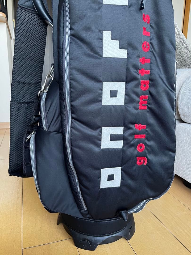 専用　大人気　美品オノフ　ONOFF ブラック　カートキャディバッグ　軽量　9型