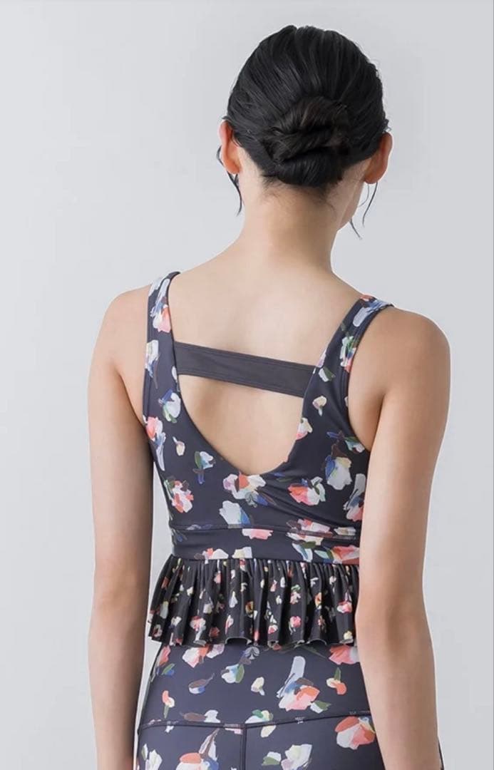 SUKALA 、花柄ヨガウェア Mサイズ、新品、未使用品