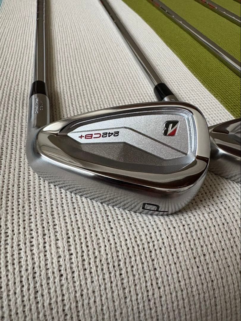 【最新モデル・超美品】ブリヂストン 242CB+アイアンセット 5-PW