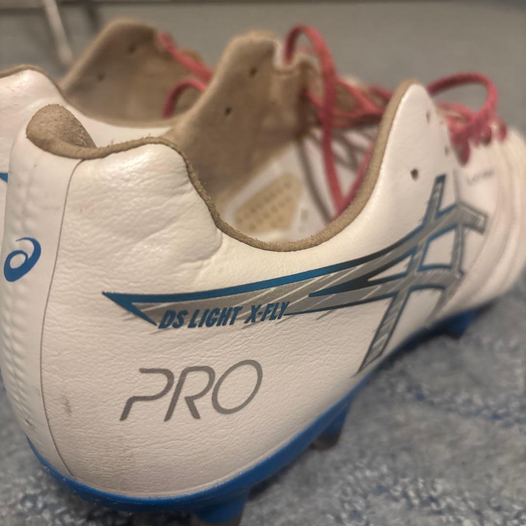 ASICS DS LIGHT X-FLY PRO サッカーシューズ