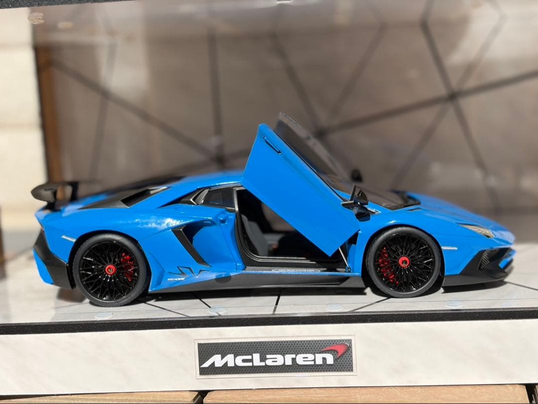 Lamborghini Aventador SVJ 1/18 ブルー