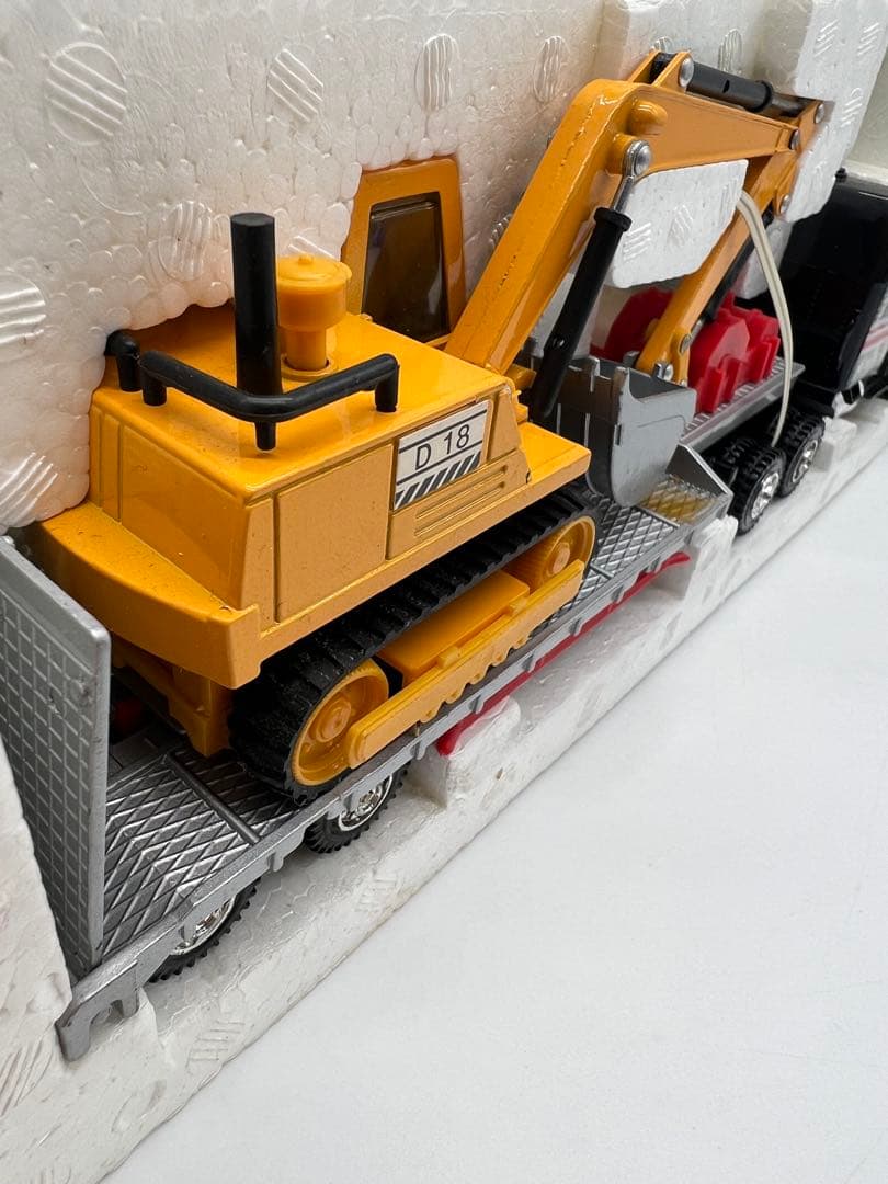 ミニカー No148 Kenworth Tractor and Excavator