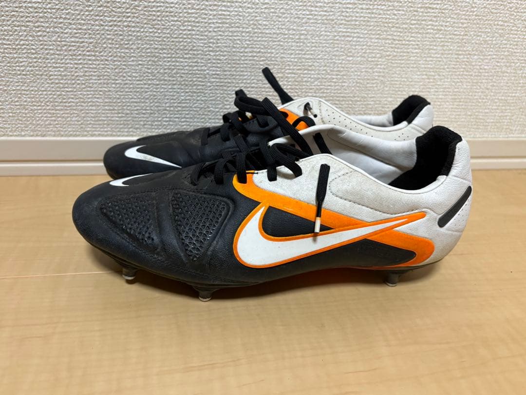 NIKE CTR360 マエストリ II（Maestri II）SG