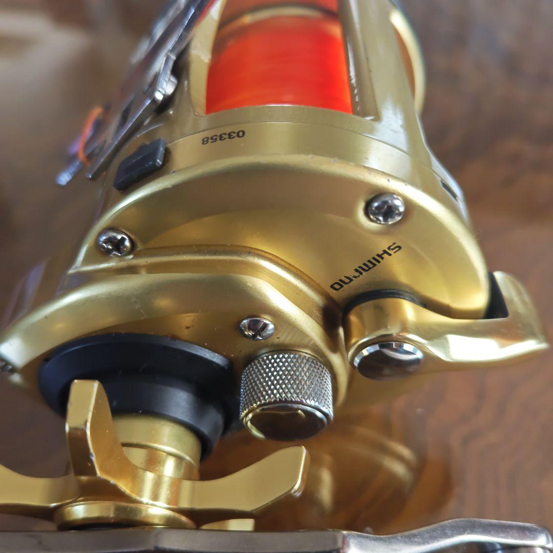 金属製オレンジスプールリール