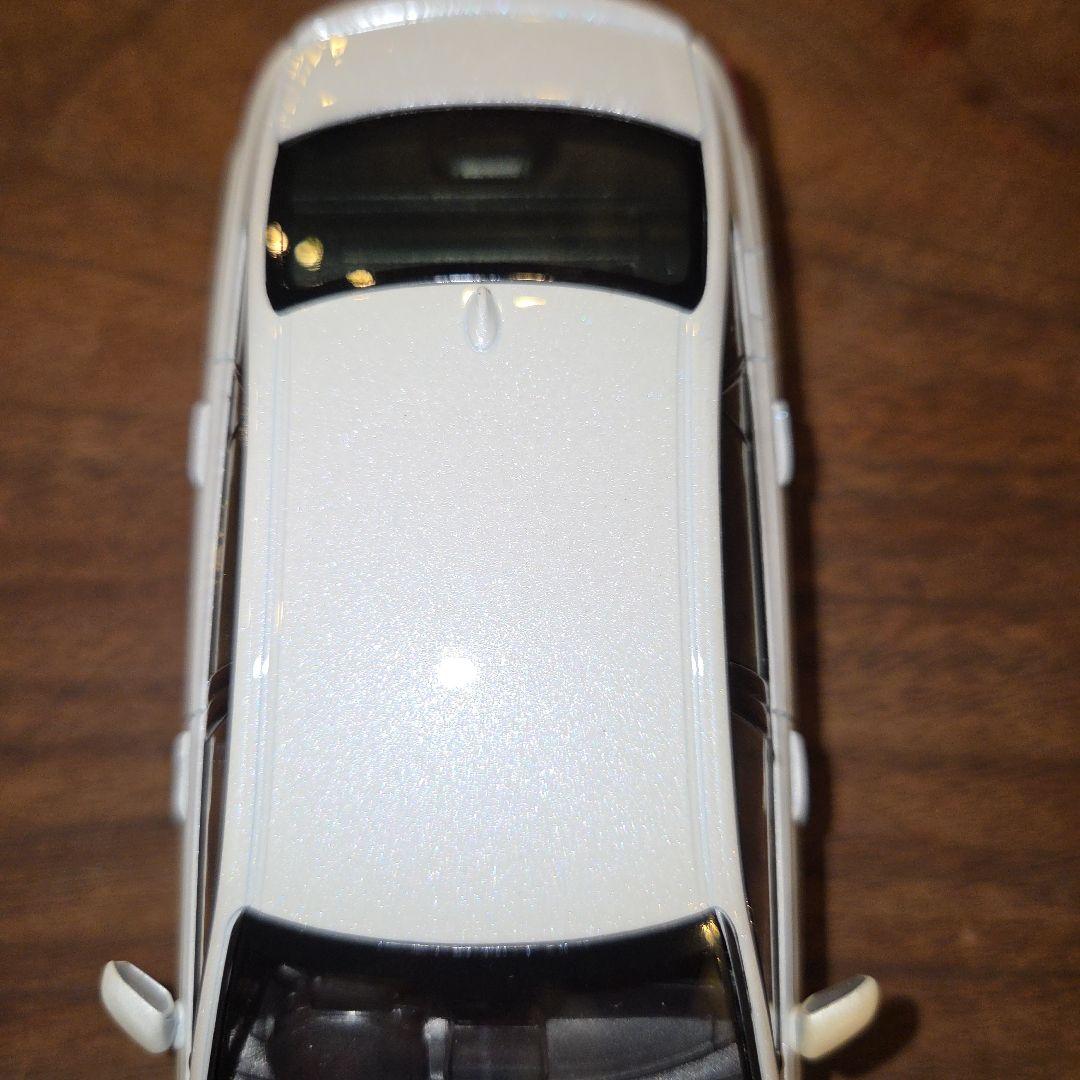 1/30 トヨタ カラーサンプル クラウン RS 220系 ホワイトパール