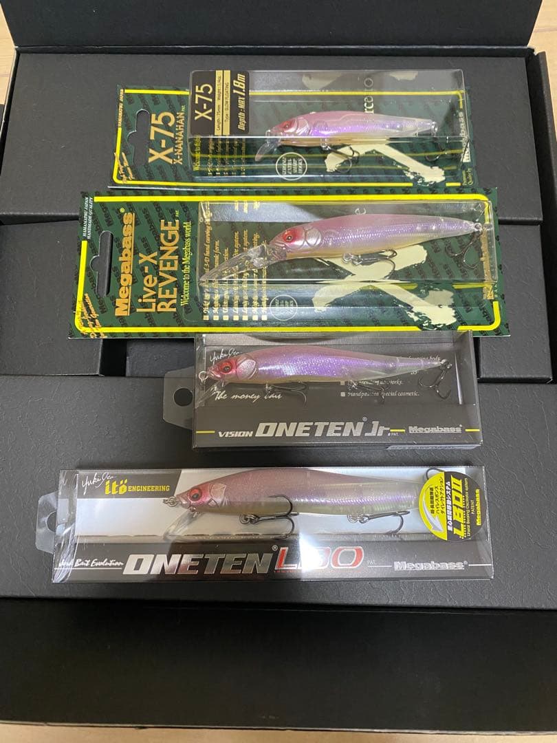 Megabass GLS SPAWN CHERRY ルアー4点セット