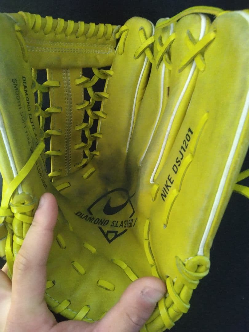 NIKE DIAMOND SLASHER S 軟式グローブ