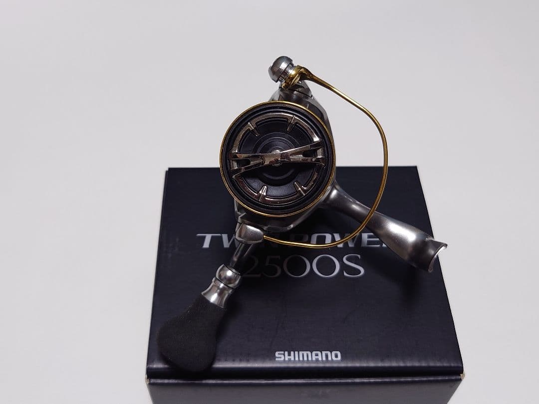 シマノ 15 ツインパワー 2500S