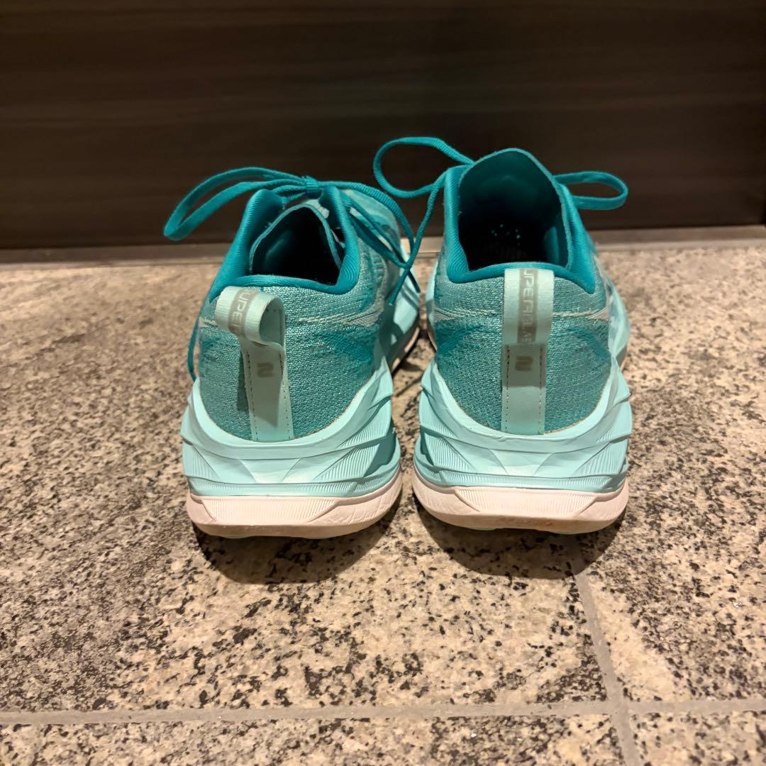 お値下げしました！ASICS SUPERBLAST 2 ランニングシューズ